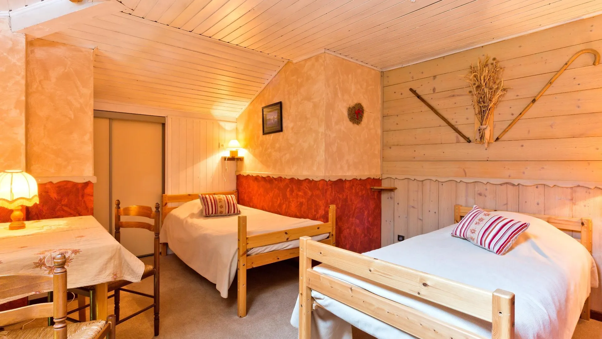 Hotel La Boule De Neige Samoëns
